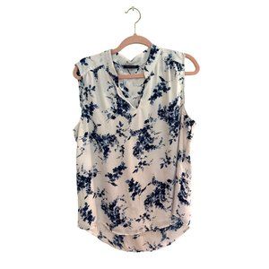 Tommy Hilfiger white with blue flowers sleeveless blouse size XL
